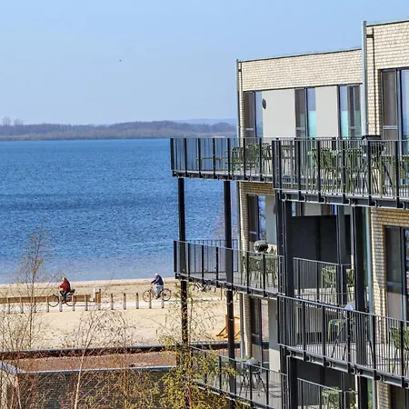 Two-bedroom In Lembruchdummer *