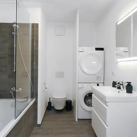 Two-bedroom In Lembruchdummer Apartament *
